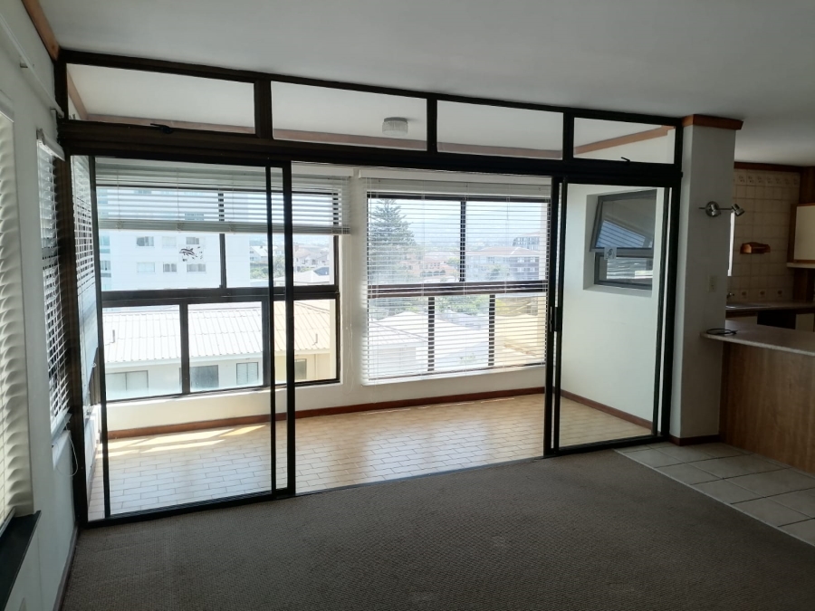 To Let 3 Bedroom Property for Rent in Strand Central Western Cape